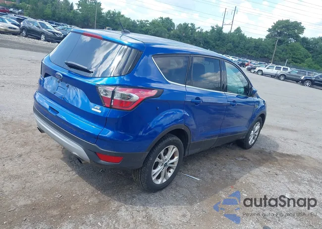 1FMCU0GDXHUC19915: 42723432