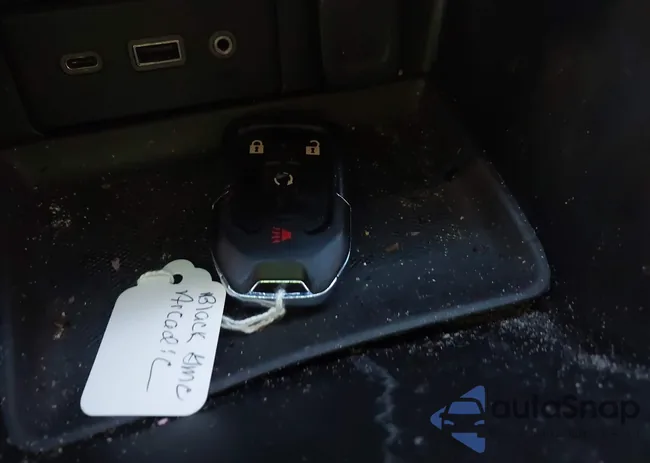 3GKALMEV3JL305766: 42723520