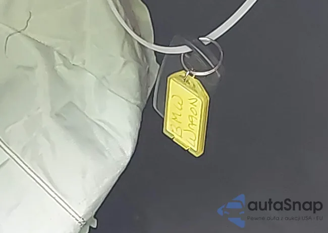 WBA8K3C37HA022858: 42722936