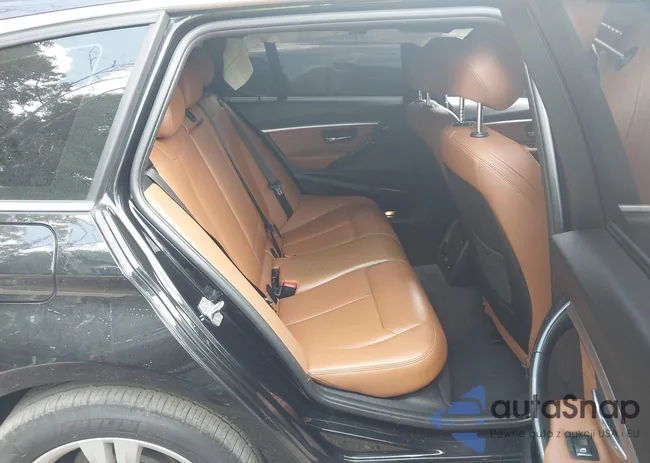 WBA8K3C37HA022858: 42722936