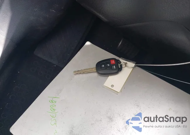 2T1BURHE8JC017136: 42722945