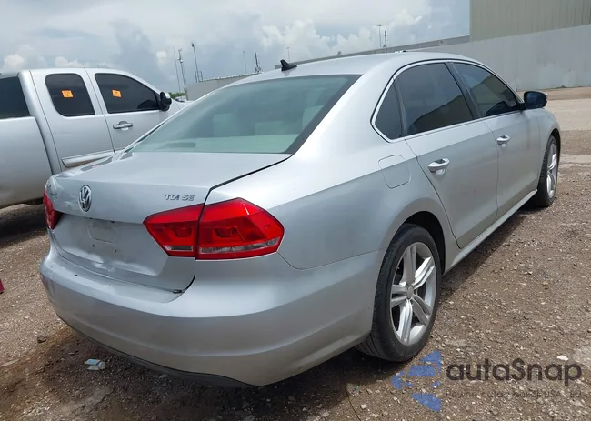 1VWBV7A35FC022768: 42722990