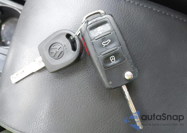 WVGBV3AX6EW567773: 42723025