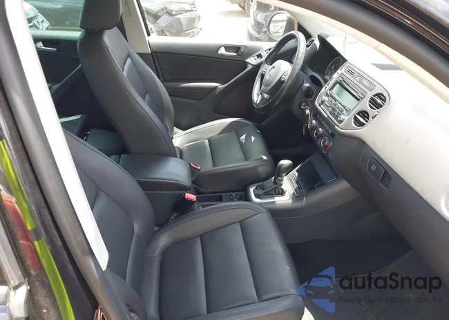 WVGBV3AX6EW567773: 42723025