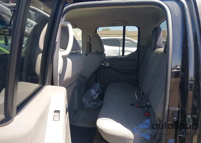 1N6AD0ER3CC452220: 42723140