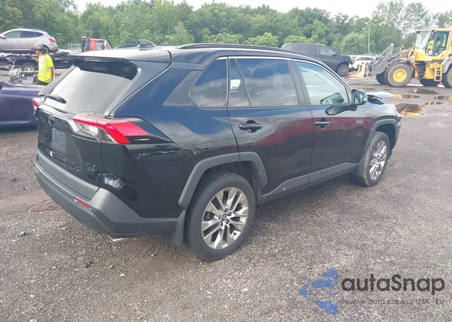 2T3A1RFV4LW137094: 42724276