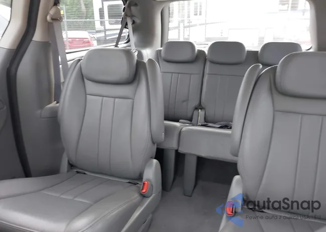 2D4GP44L07R106957: 42724310