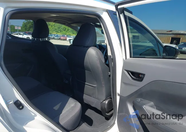 JF2GUADC8R8204008: 42725181