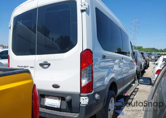 1FTYR2CM2GKA54532: 42725316