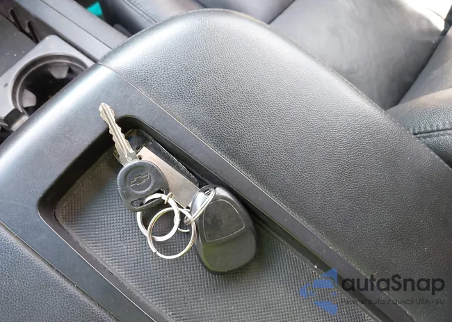 1GNSCJE07DR185476: 42725440