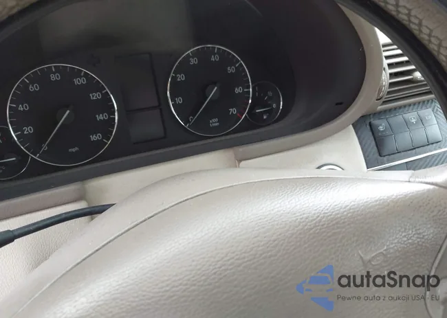 WDBRF92H56F738281: 42725601