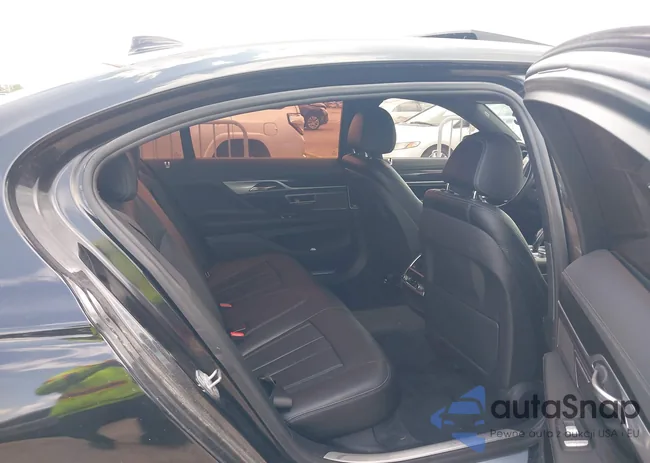 WBA7E2C50JG743153: 42725106