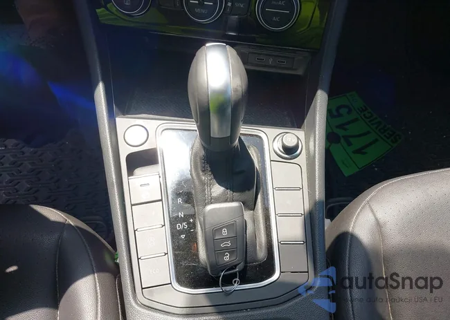 3VWCB7BU5LM071404: 42725124