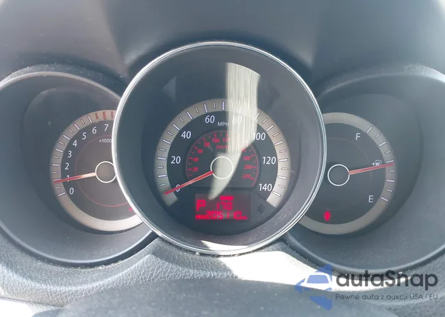 KNAFU4A21D5688652: 42725173