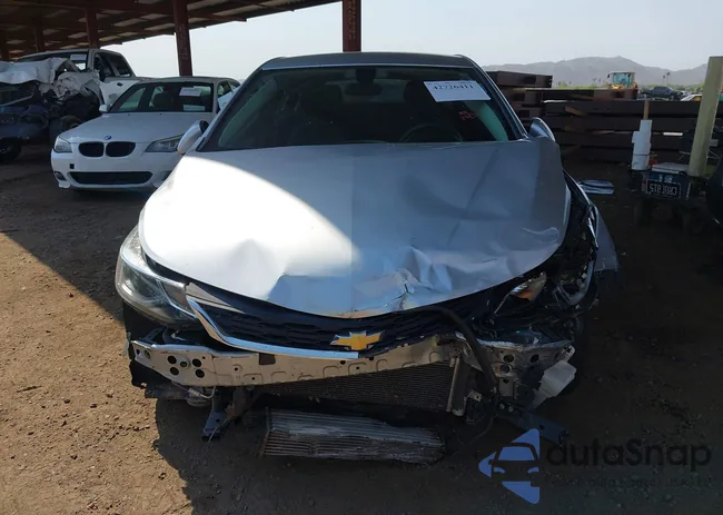 3G1BE6SM6JS653786: 42726411