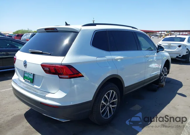 3VV3B7AX9KM102197: 42726496