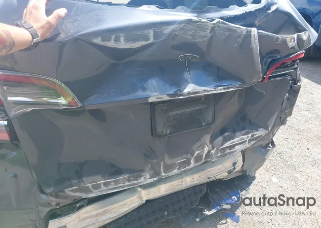 5YJYGDEEXLF051361: 42726587