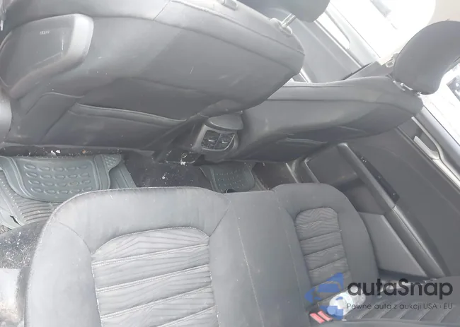 3FA6P0H70GR244741: 42726590