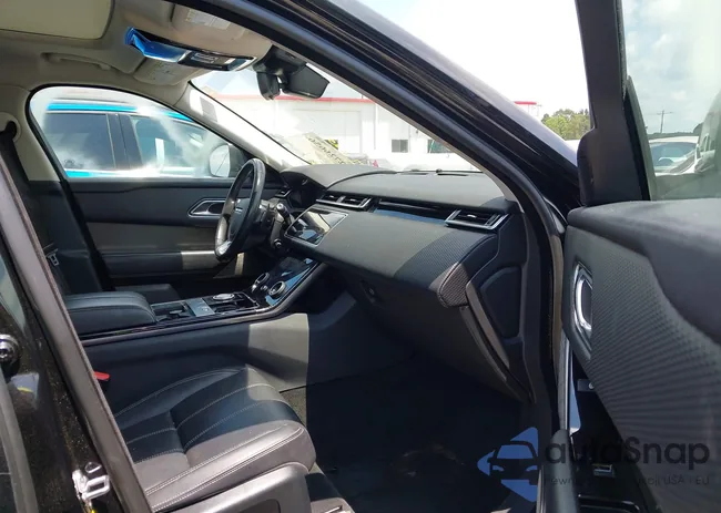 SALYB2RX4JA725680: 42726656