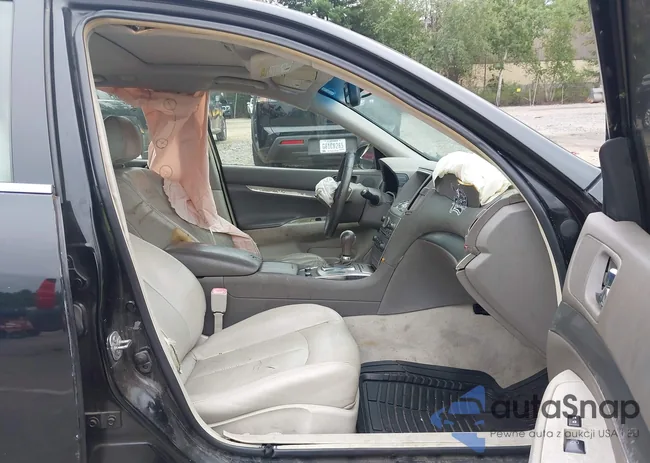 JN1DV6AP2BM831063: 42725880