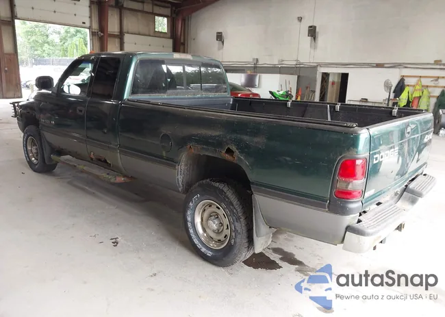 3B7HF13Y8WG212979: 42726061