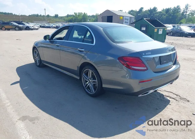 WDDZF4KBXKA587029: 42727275