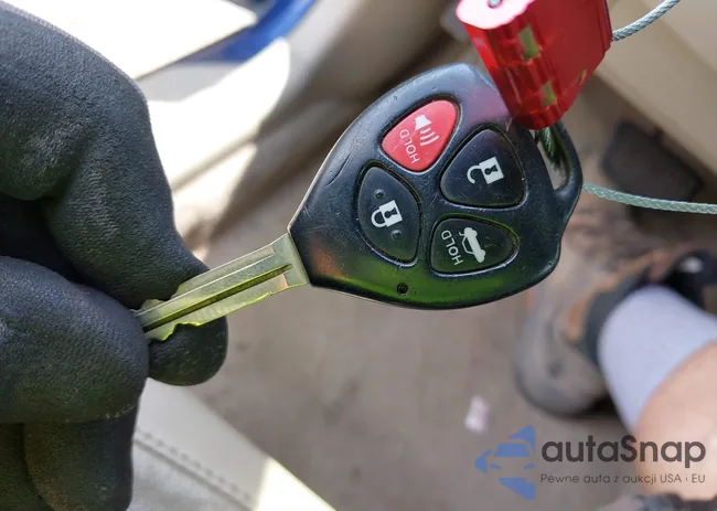 JTNBE46KX73111427: 42727432