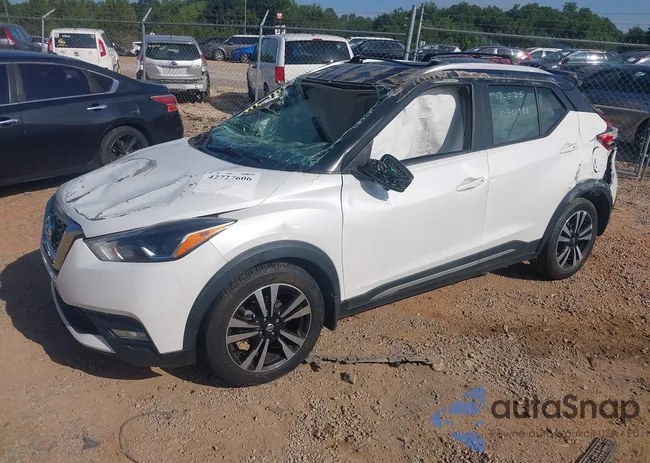 3N1CP5CUXJL501988: 42727606