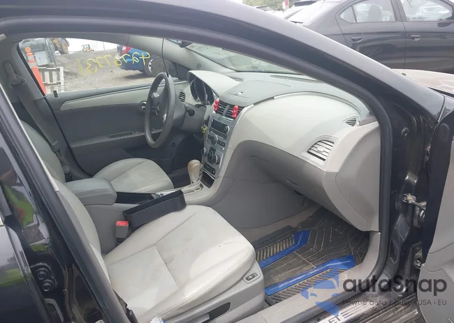 1G1ZD5E12BF235695: 42727731