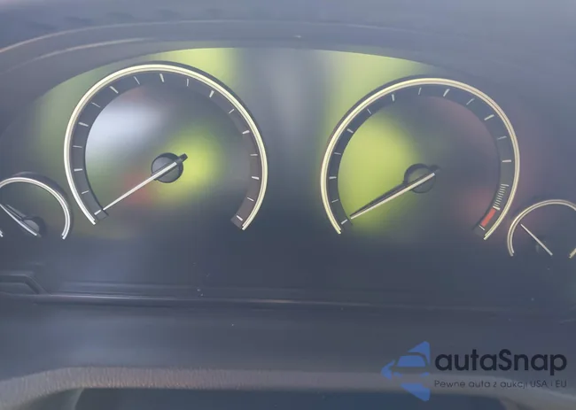 5UXWX9C51E0D15142: 42727069