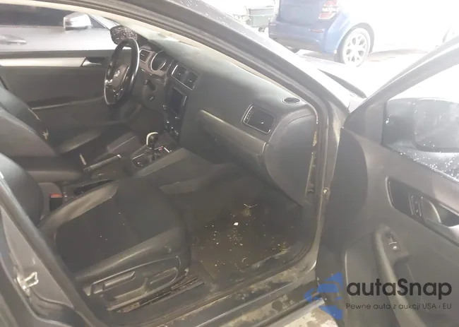 3VWD67AJ8GM316640: 42727136