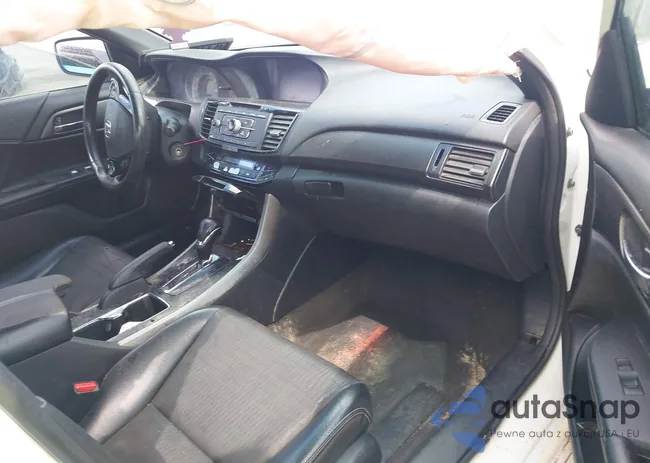 1HGCR2F52GA175485: 42727137