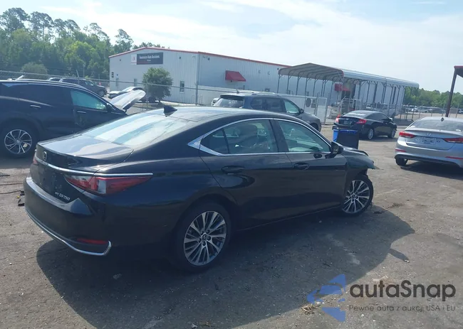 58AD11D15MU001137: 42728197