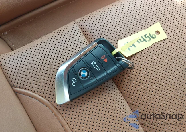 3MW5R1J04N8C47788: 42728199