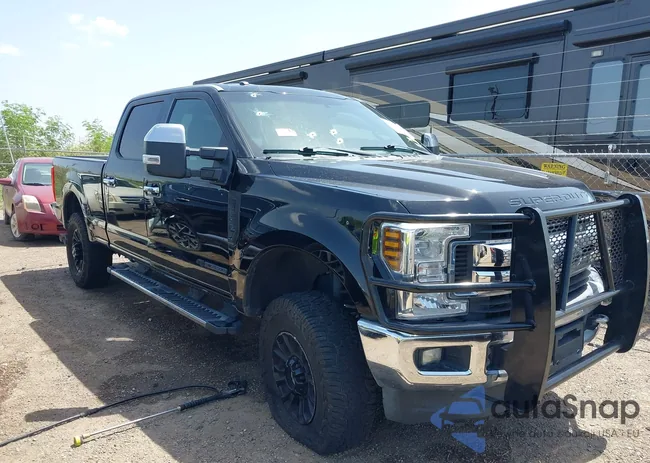 1FT7W2BT0JEB71111: 42728473