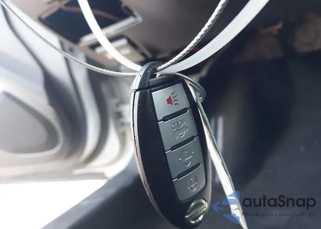 1N4AL3AP1EC272318: 42728546