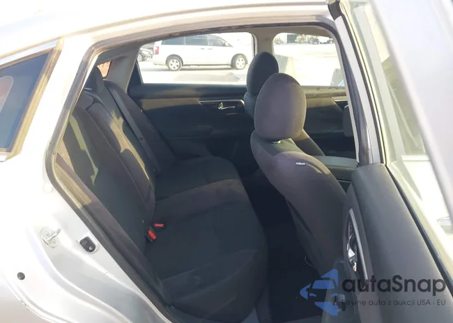 1N4AL3AP1EC272318: 42728546