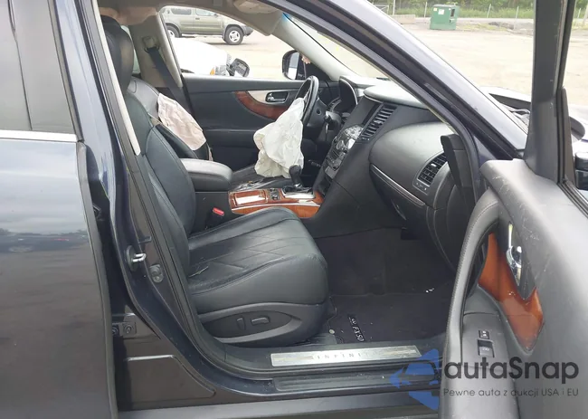 JN8BS1MW1BM170018: 42728586