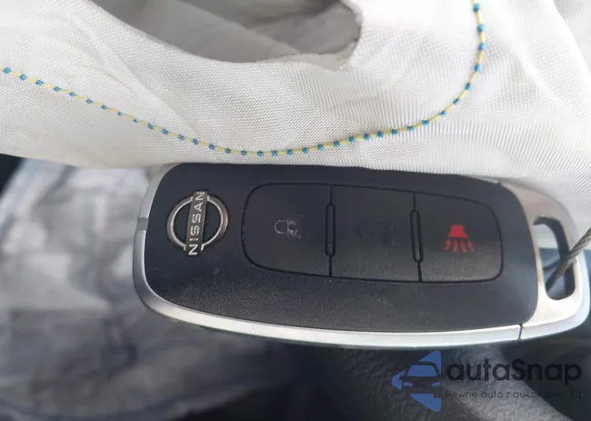 3N1CP5BV2RL571619: 42727840