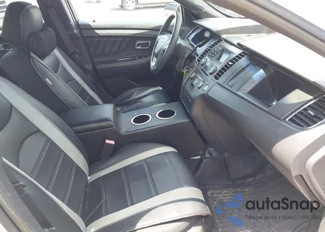 1FAHP2M8XDG158228: 42728132