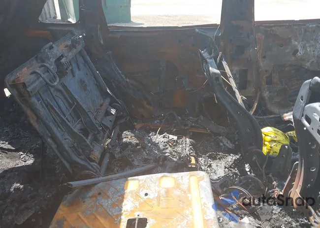 2LMPJ8LR3HBL10657: 42729375