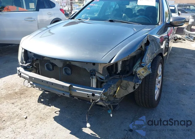 1HGCP2F87AA193469: 42729629