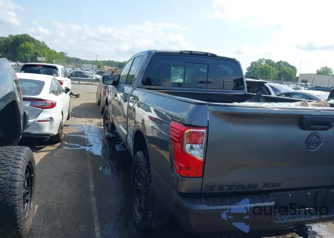 1N6BA1F39KN513876: 42729650