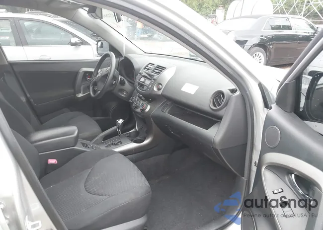 JTMRK4DV2B5099487: 42728843