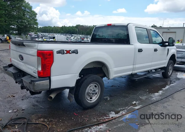 1FT7W2B69HEE77552: 42728864