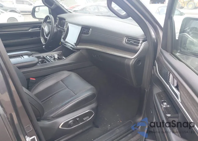 1C4SJVBPXPS515874: 42728894