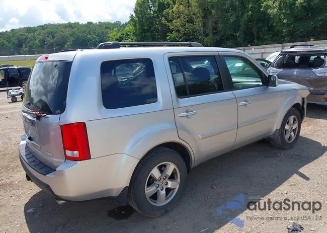 5FNYF4H58BB017724: 42728967