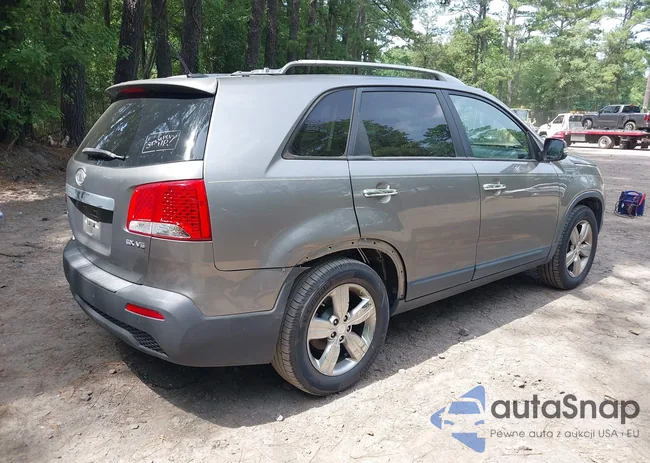 5XYKU4A26DG396973: 42729022