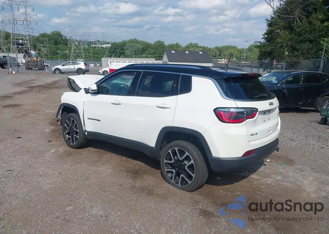 3C4NJDCB4JT315699: 42729041