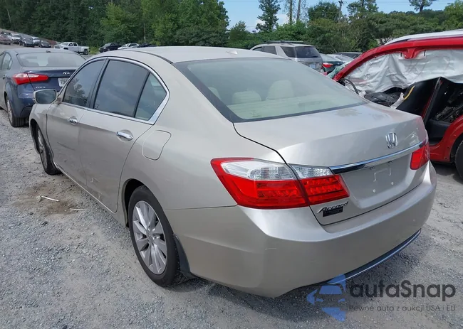 1HGCR2F85FA147138: 42729063